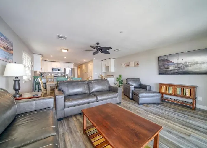 Four Shores Unit 3 Gulf Direct Gulf With Pool And * Clearwater Beach