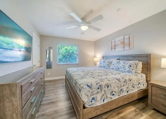 Four Shores Unit 3 Gulf Direct Gulf With Pool And